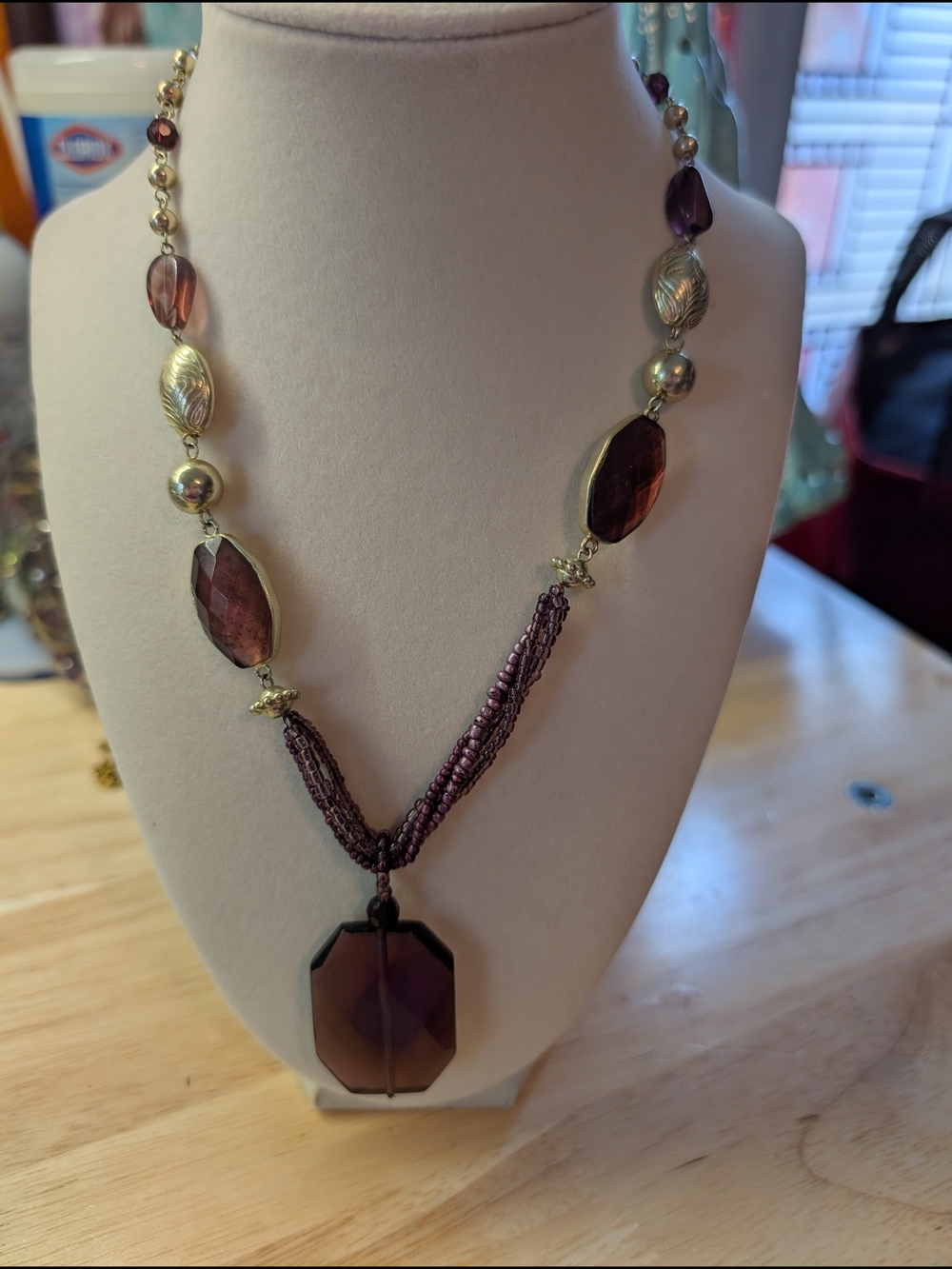 Elegant Purple Bead and Pendant Necklace - Unbranded